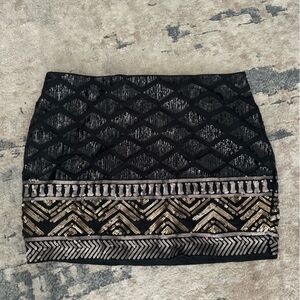 Express geometric sequin pull on mini skirt size medium